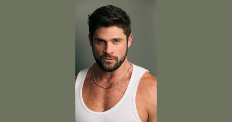 How tall is Cayman Cardiff?